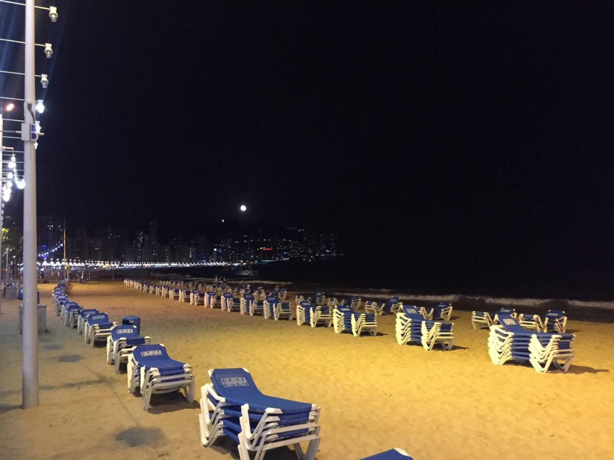 Junto Playa, Gemelos 23 Con 2 Banos Excelente Opcion Benidorm Luaran gambar